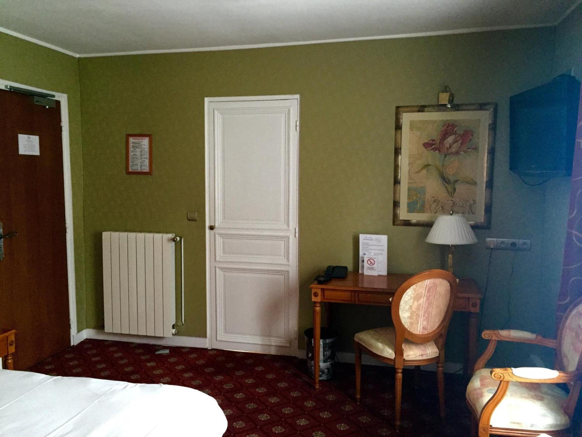 Hotel De Normandie Evreux Exterior photo